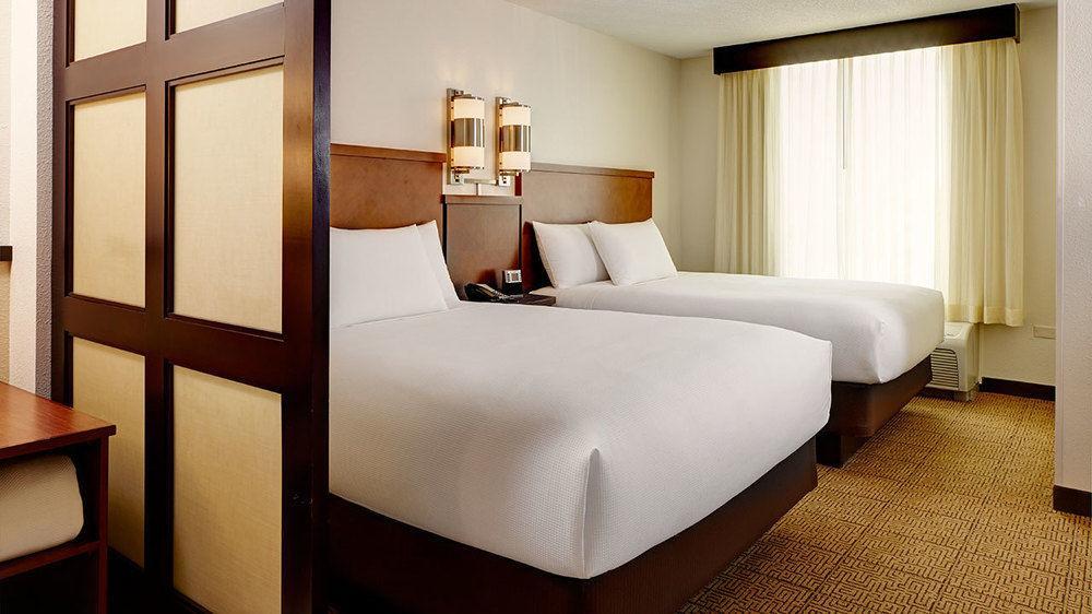 Comfort Suites Milwaukee West Ngoại thất bức ảnh