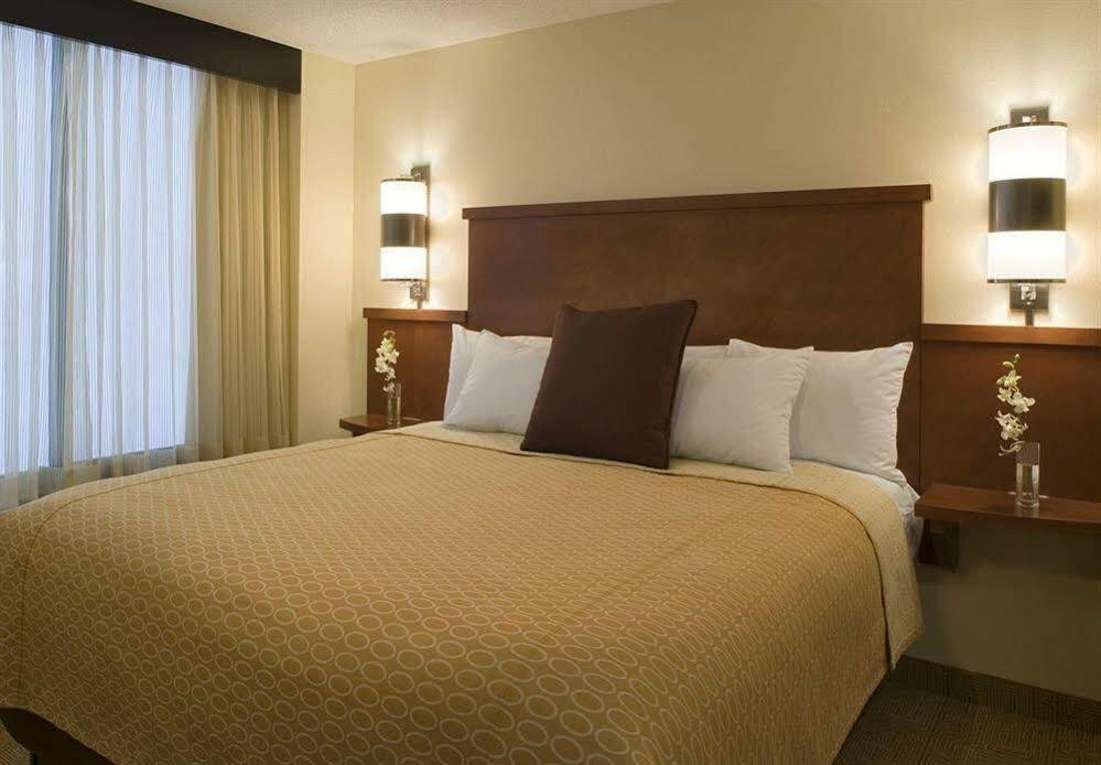 Comfort Suites Milwaukee West Ngoại thất bức ảnh